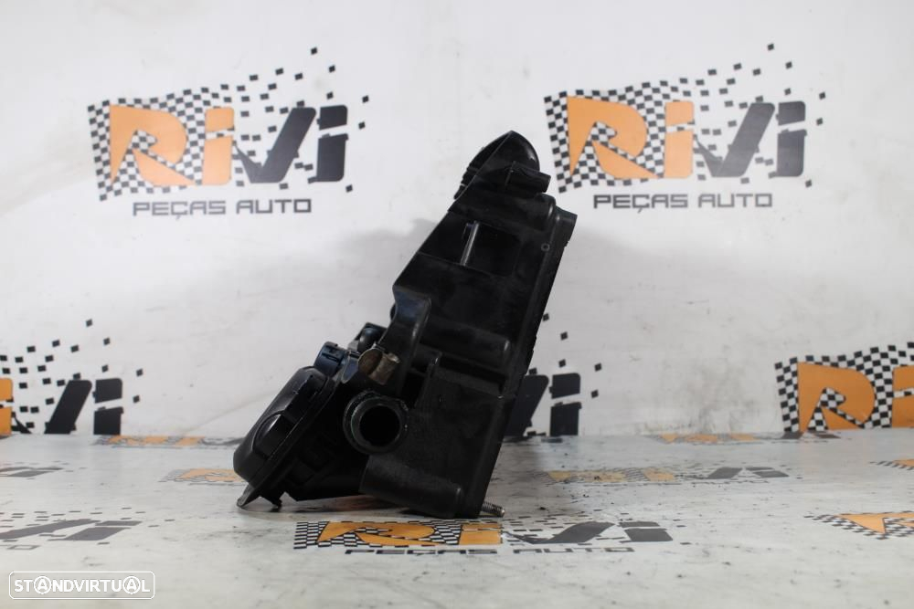 Tampa De Válvulas Bmw 3 (E90)  7797613 / 0928402069 / 7 797 613 / 0 92 - 4