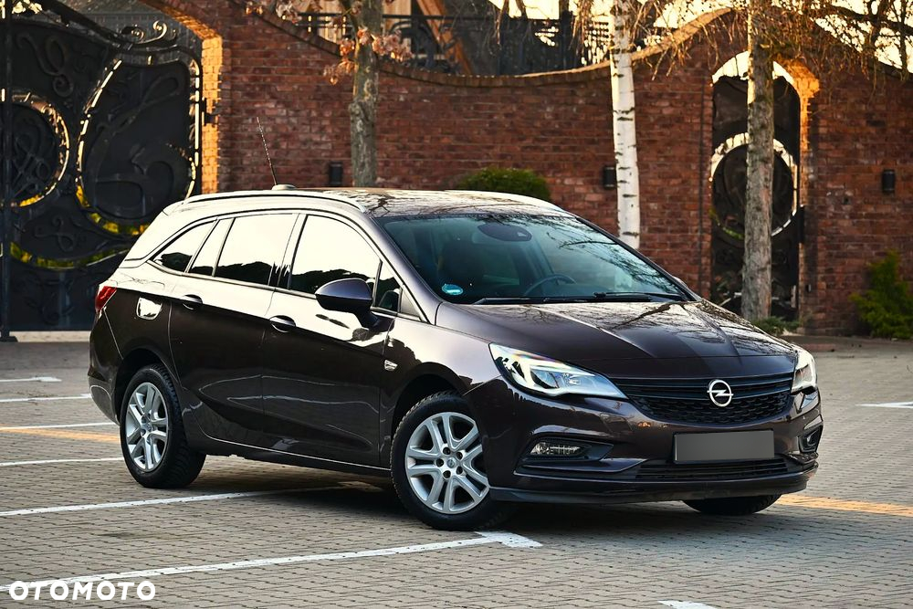 Opel Astra 1.4 Turbo Start/Stop Business - 10