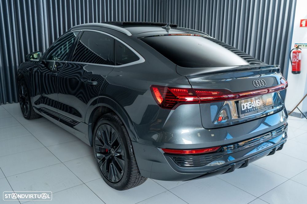 Audi Q8 e-Tron Sportback 55 quattro S line - 27