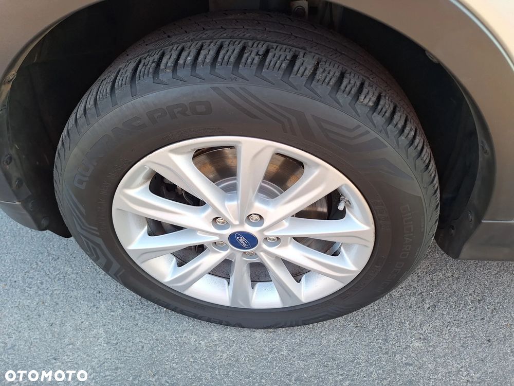 Ford Kuga 2.0 TDCi 4x4 Titanium - 35