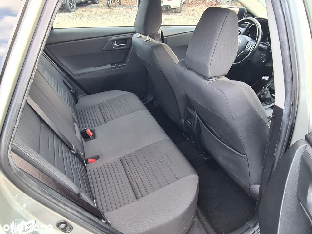 Toyota Auris - 30