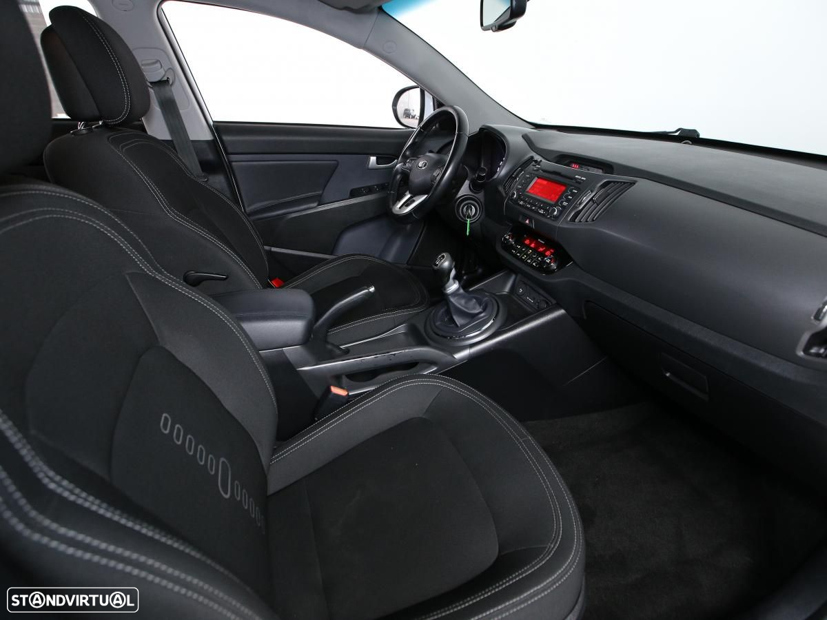 Kia Sportage - 10