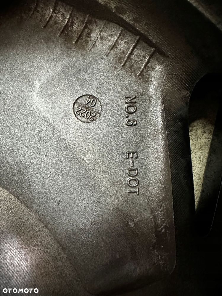 felga aluminiowa hyundai oe hyundai 7.5" x 19" 5x114.3 et 49,5 - 16