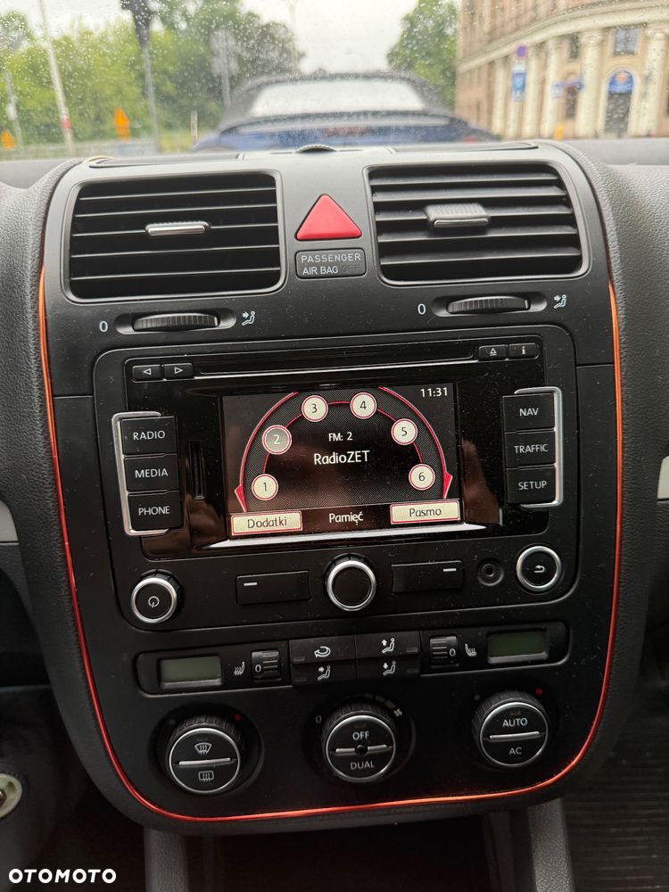 Volkswagen Golf 1.4 TSI Comfortline DSG - 8