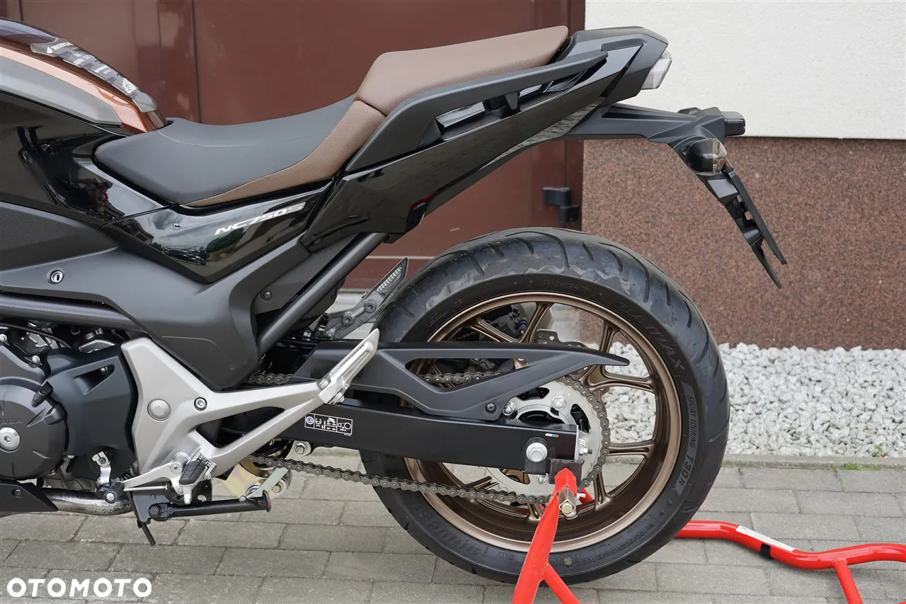 Honda NC - 22