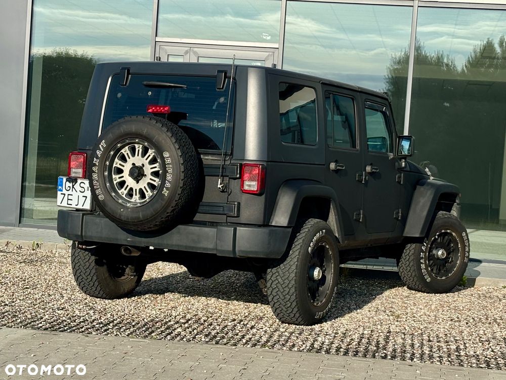 Jeep Wrangler - 8