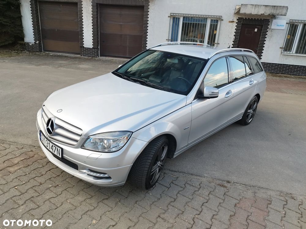 Mercedes-Benz Klasa C 200 CGI Automatik BlueEFFICIENCY Avantgarde - 2