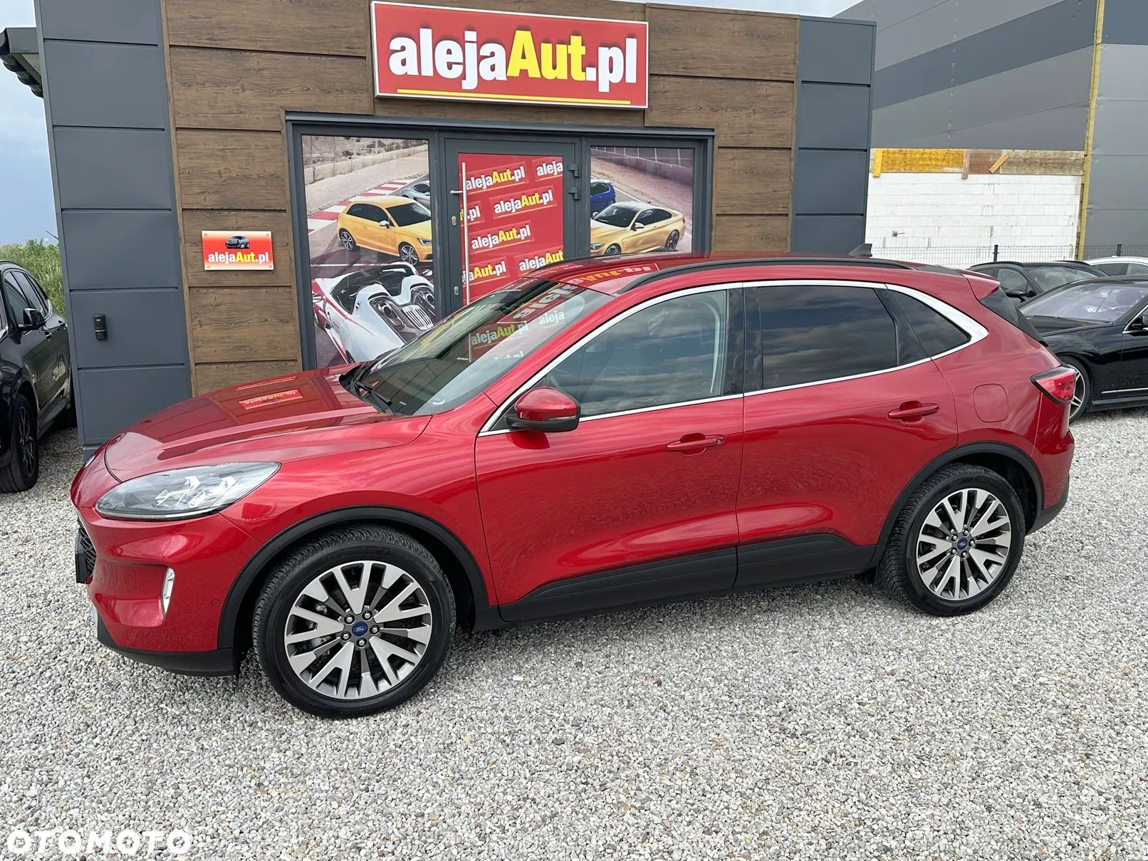 Ford Kuga 2.5 Duratec FHEV TITANIUM - 1