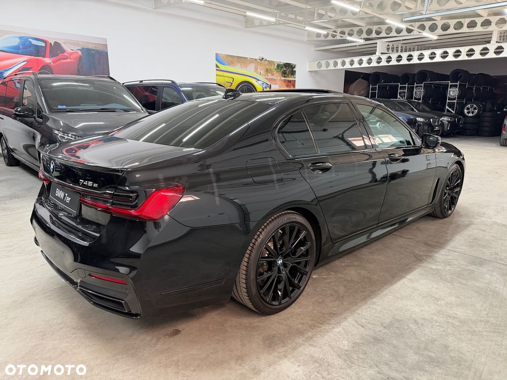 BMW Seria 7 745e sport - 7