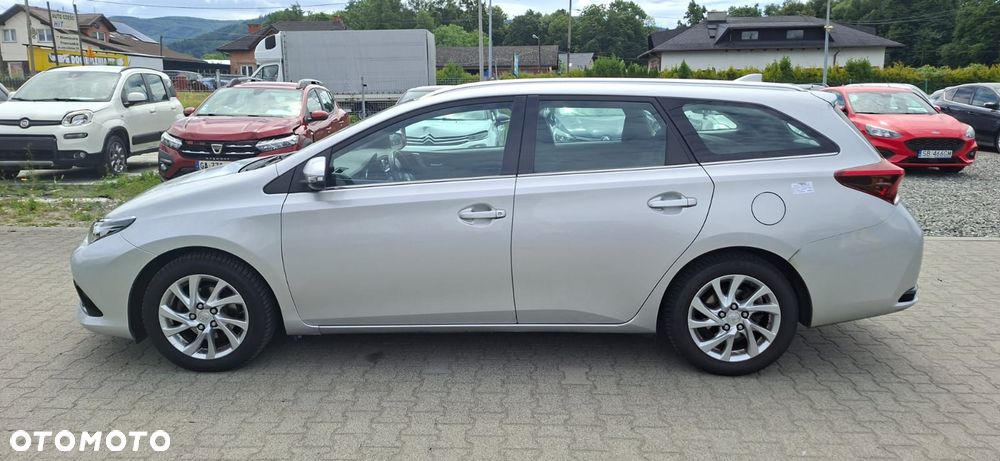 Toyota Auris 1.6 D-4D Edition S+ - 5