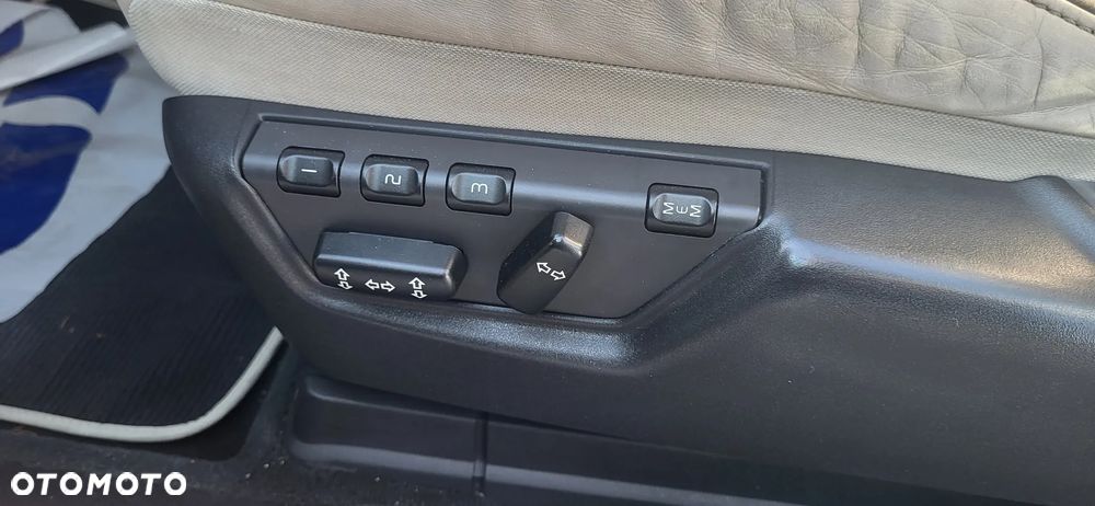 Volvo XC 90 D3 FWD R-Design - 11