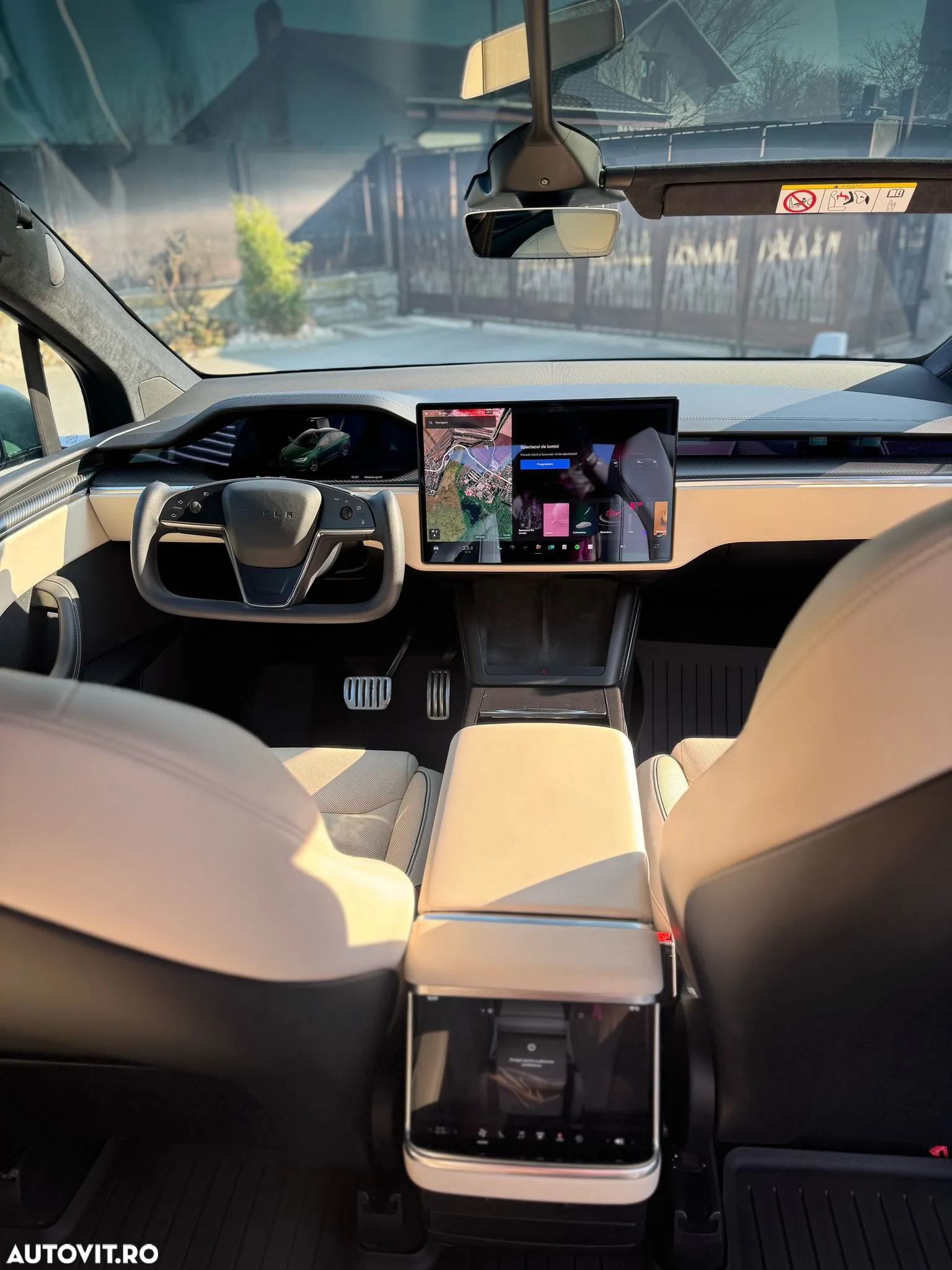 Tesla Model X Plaid - 5