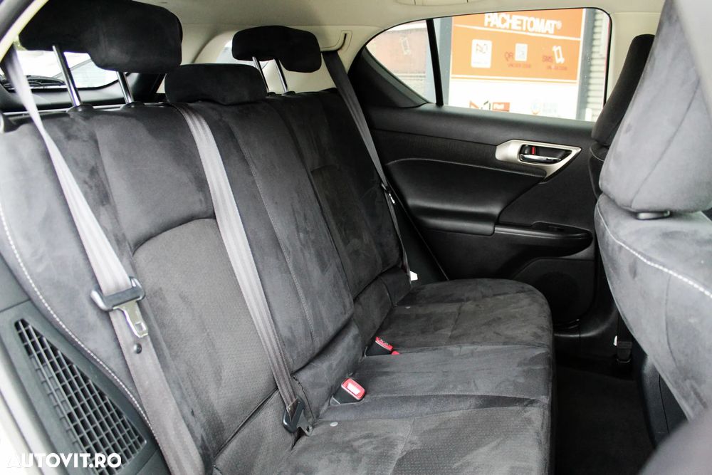 Lexus CT 200h Executive Line - 12