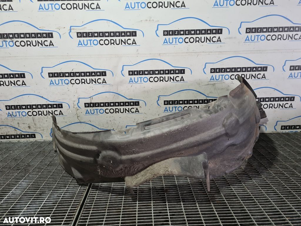 Carenaj stanga fata Toyota RAV 4 II 2000 - 2006 SUV 4 Usi (1063) - 2