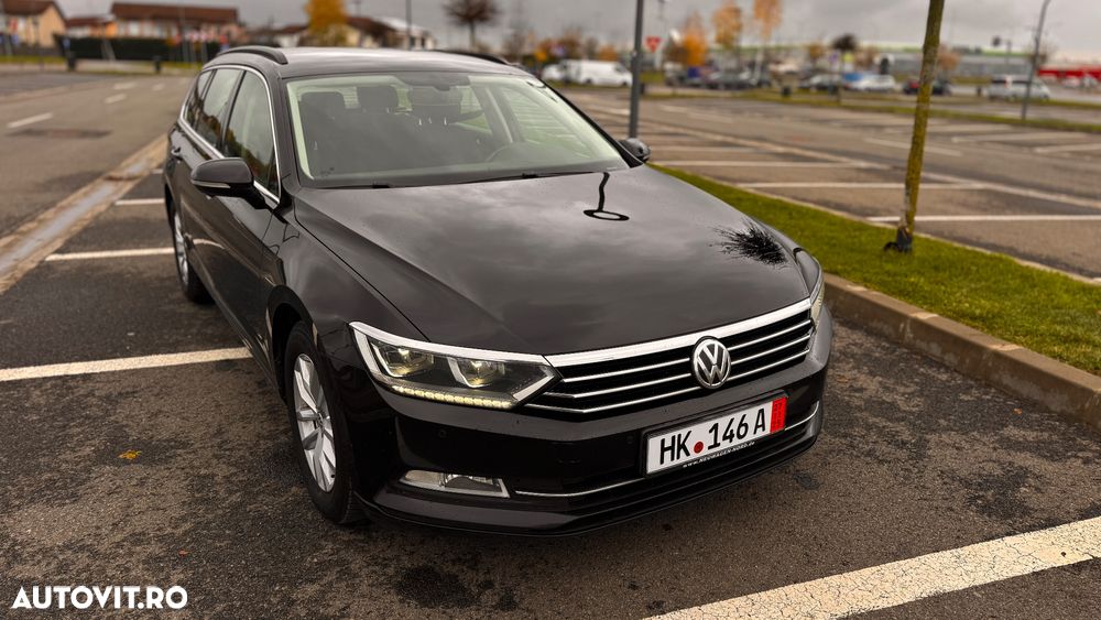 Volkswagen Passat - 1