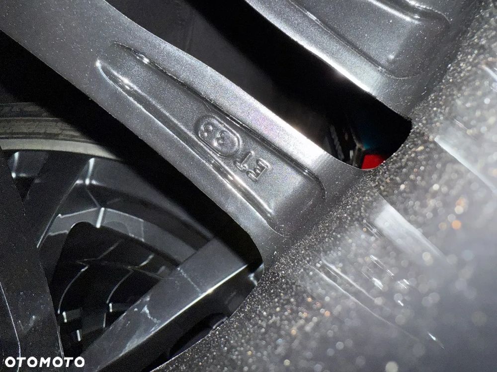 Koła felgi i opony zimowe 20" BMW X5 X6 315/35 275/40 20x9.5 ET38 - 14
