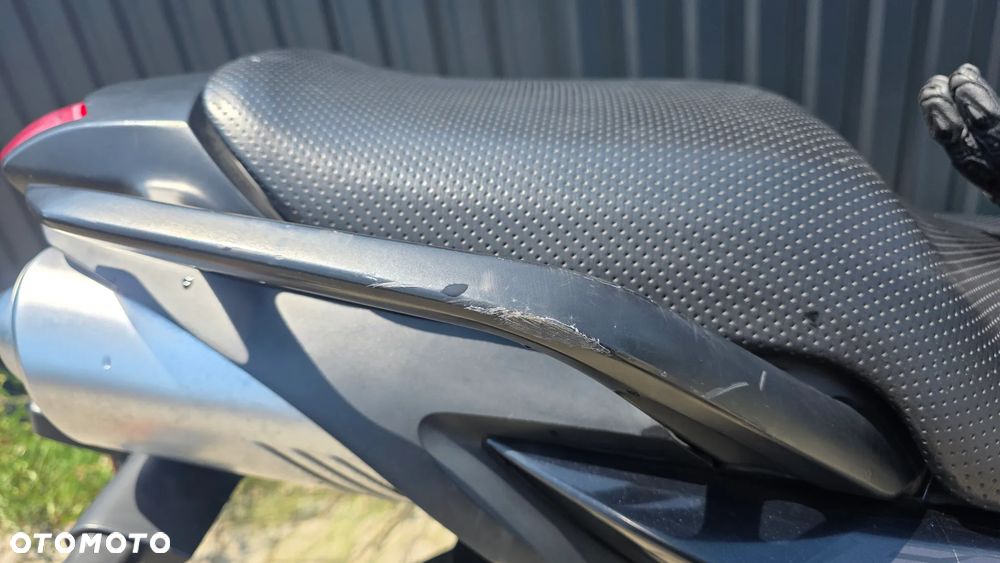 Yamaha FZ6 - 7