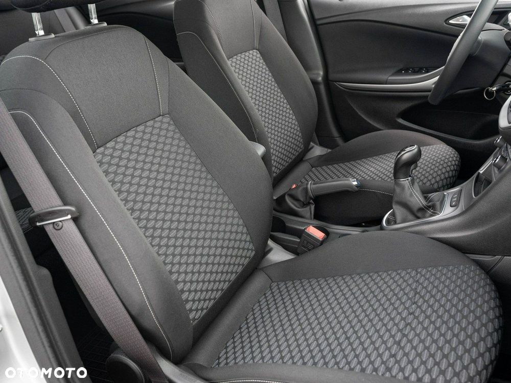 Opel Astra - 26