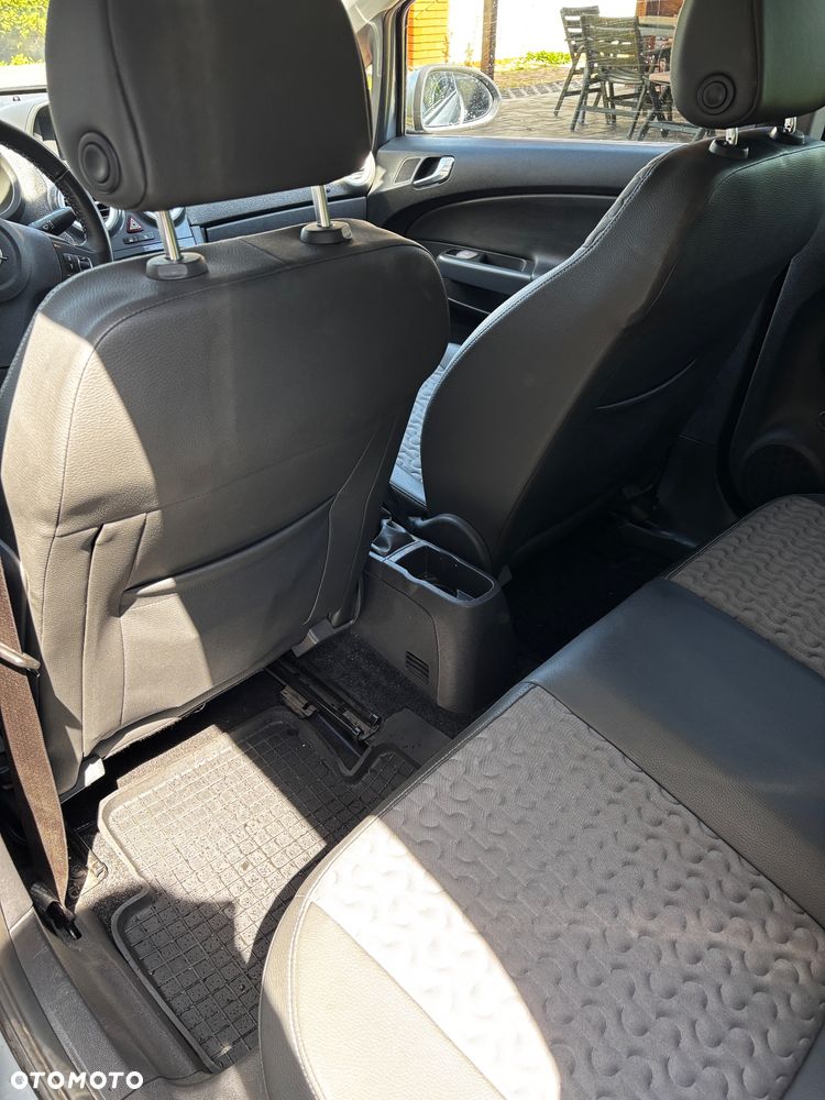 Opel Corsa 1.3 CDTI Essentia - 11