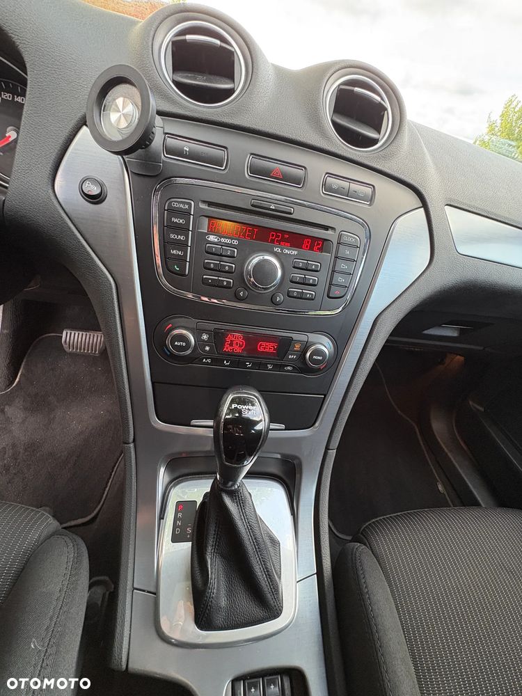 Ford Mondeo 2.0 TDCi Champions Edition - 29