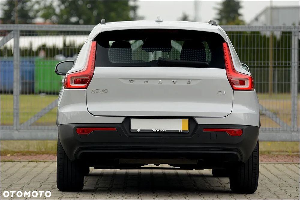 Volvo XC 40 D3 SCR Momentum - 7