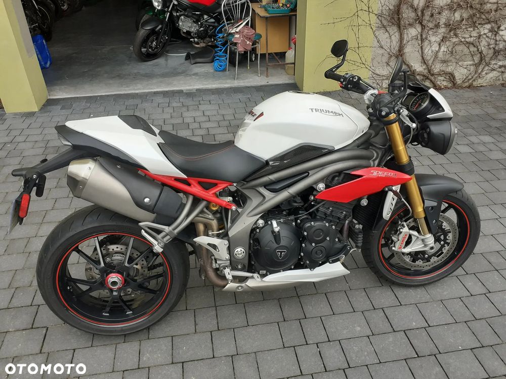 Triumph Speed Triple - 32