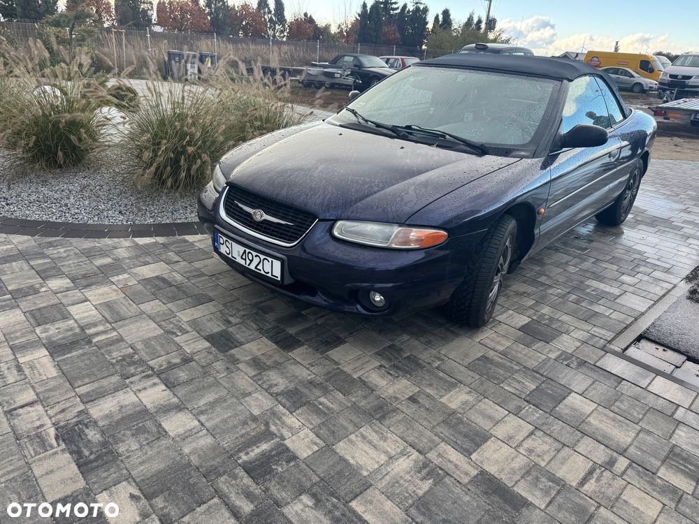 Chrysler Stratus LX 2.0 - 10