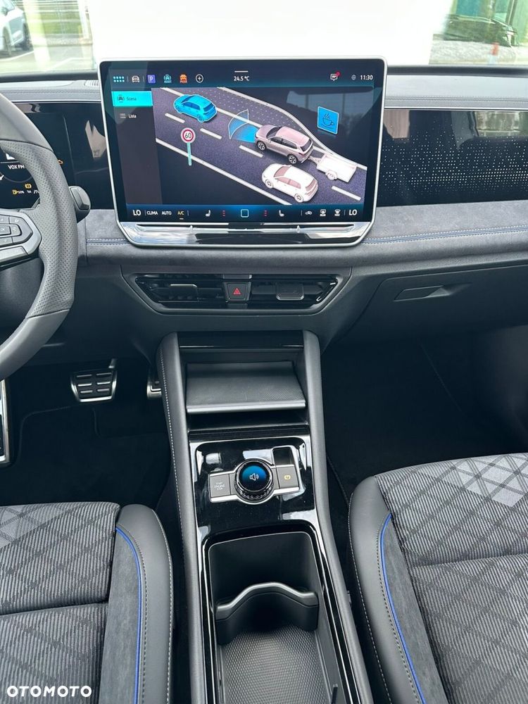 Volkswagen Tiguan - 24