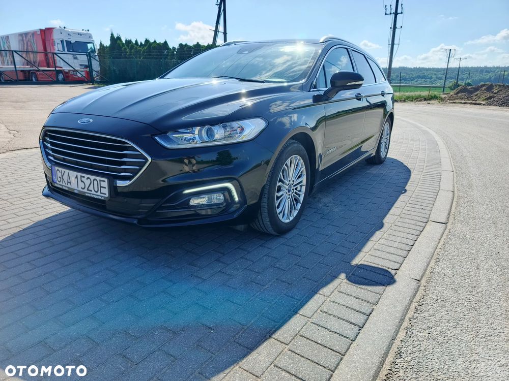 Ford Mondeo 2.0 Hybrid Titanium - 1