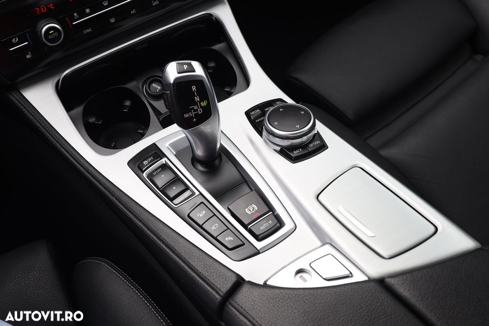 BMW Seria 5 520d xDrive Aut. Luxury Line - 23