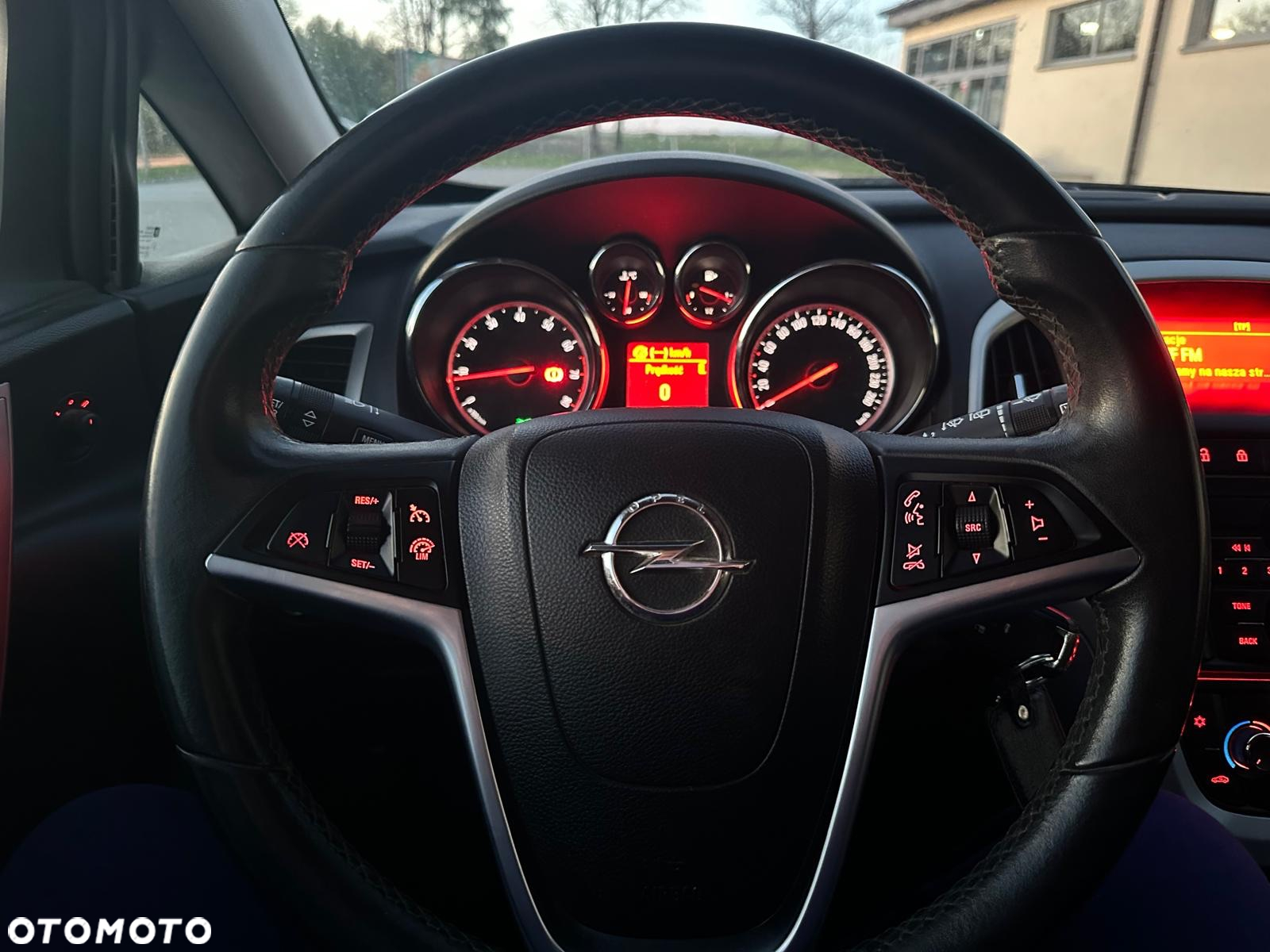 Opel Astra - 16