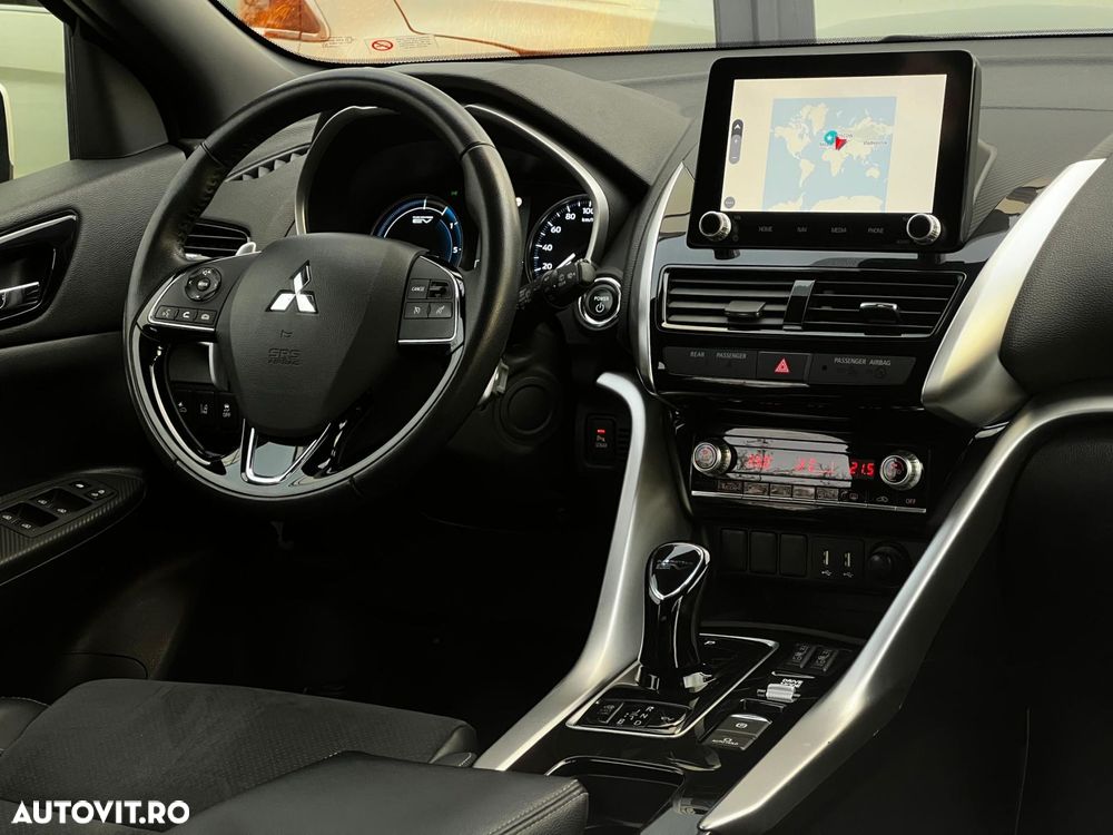 Mitsubishi Eclipse-Cross - 8