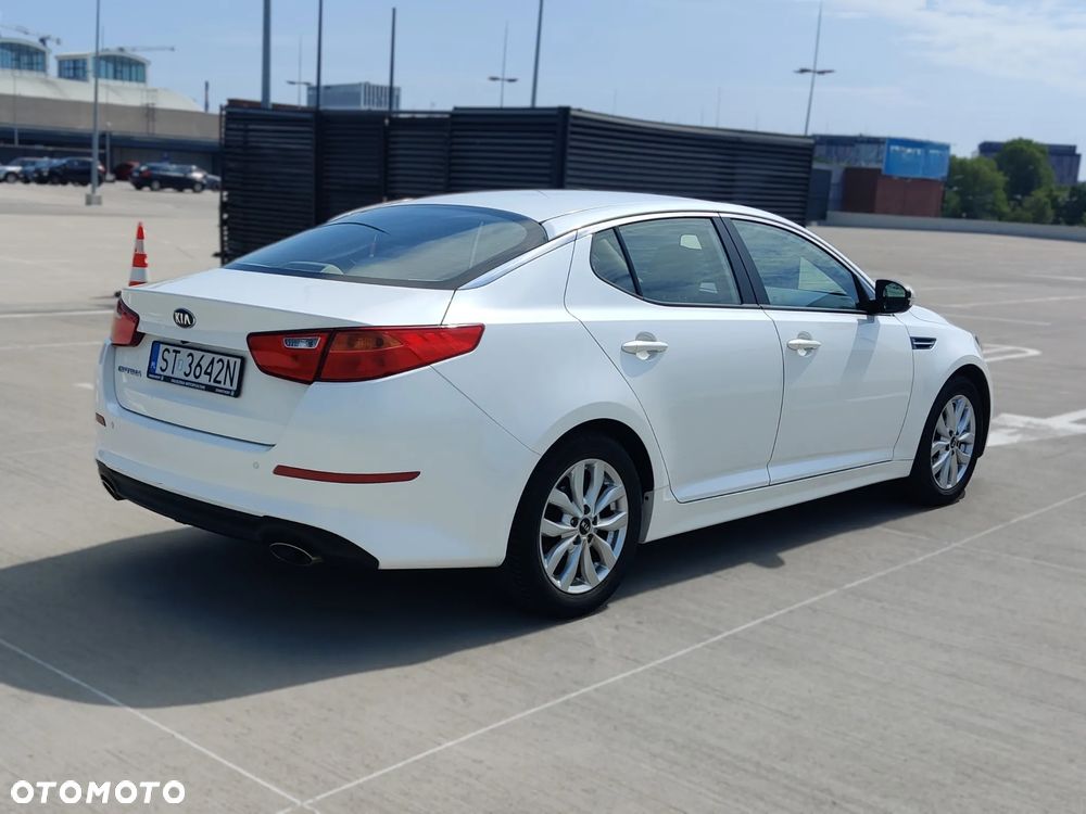 Kia Optima - 2