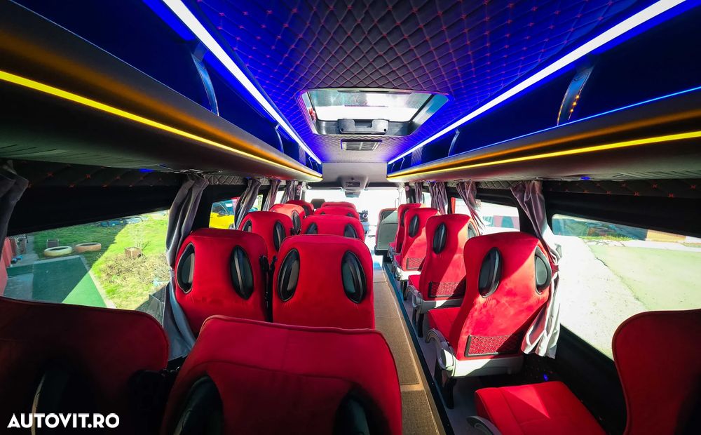 Mercedes-Benz SPRINTER - 16