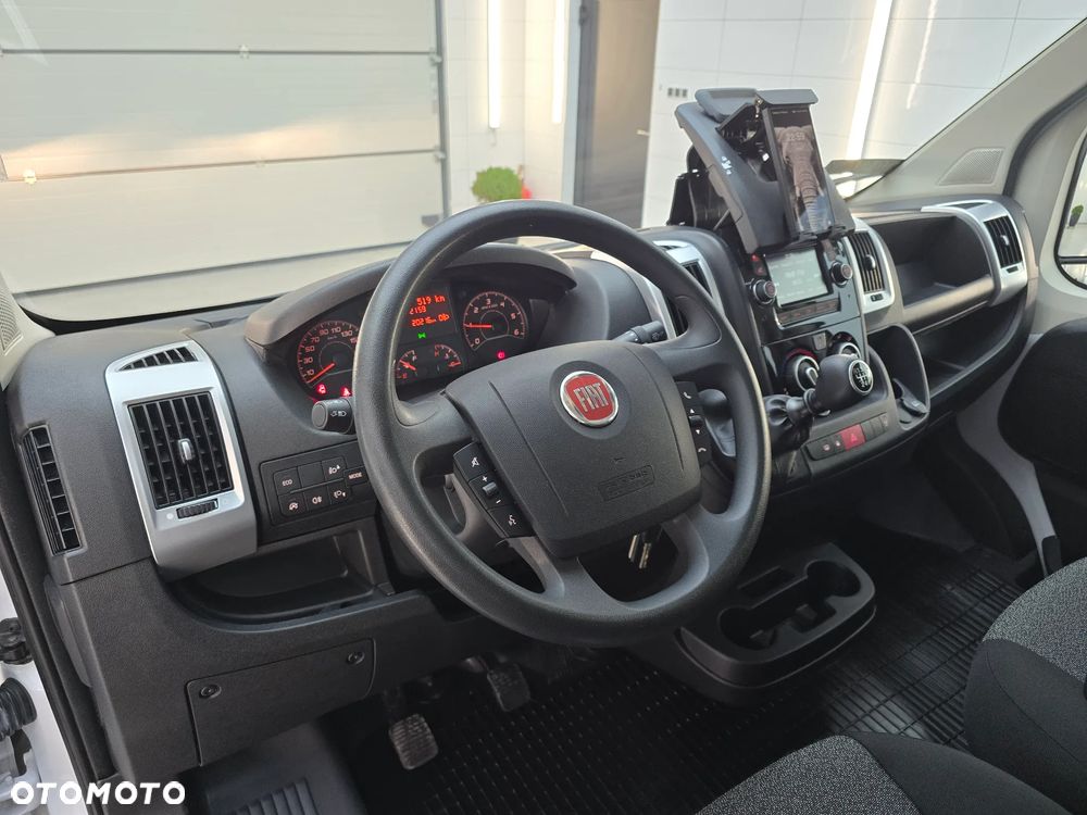 Fiat DUCATO 19Tyś km DOKA MAXI 7-OSOBOWY + 855Kg Ładownośc NAJLEPSZY SINIK 2,3 IVECO 140KM SALON PL STAN JAK NOWY NOWY NOWY 19Tyś km SERWIS ASO FIAT DO OSTATNIEGO Km KOŁA16 Cali KLIMA ELEKTRYKA WZMOCNIONE ZAWIESZENIE - 27