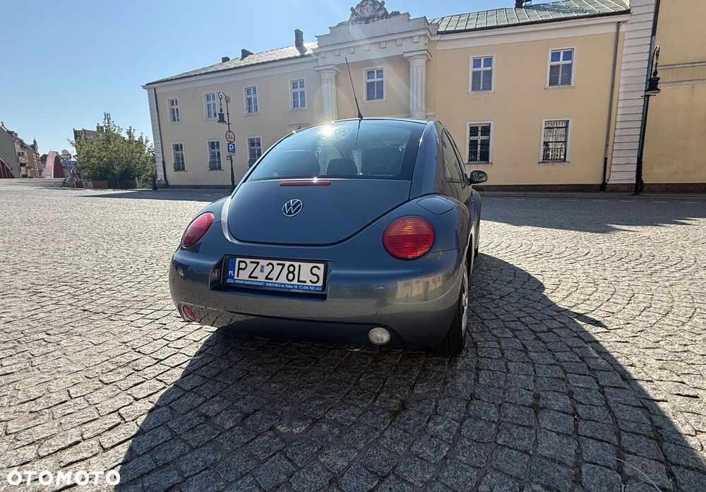 Volkswagen New Beetle - 6