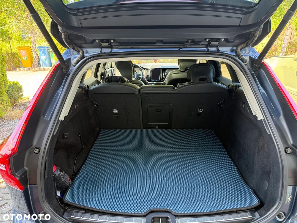 Volvo XC 60 - 6