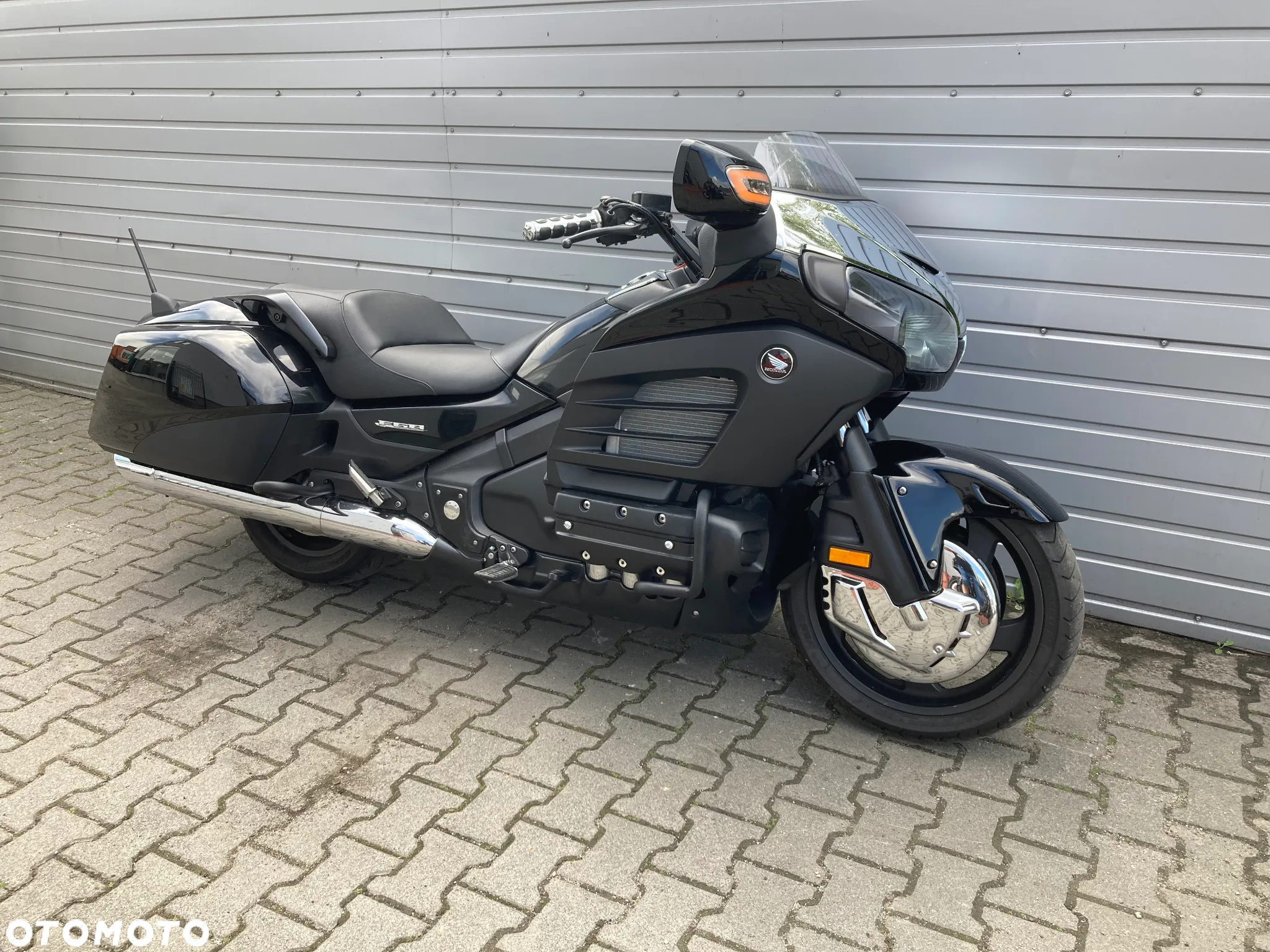 Honda GL - 8