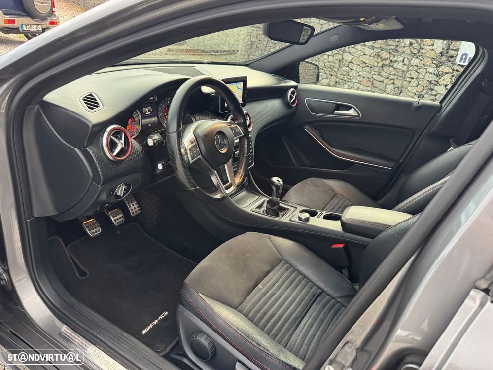 Mercedes-Benz A 180 d AMG Line - 8