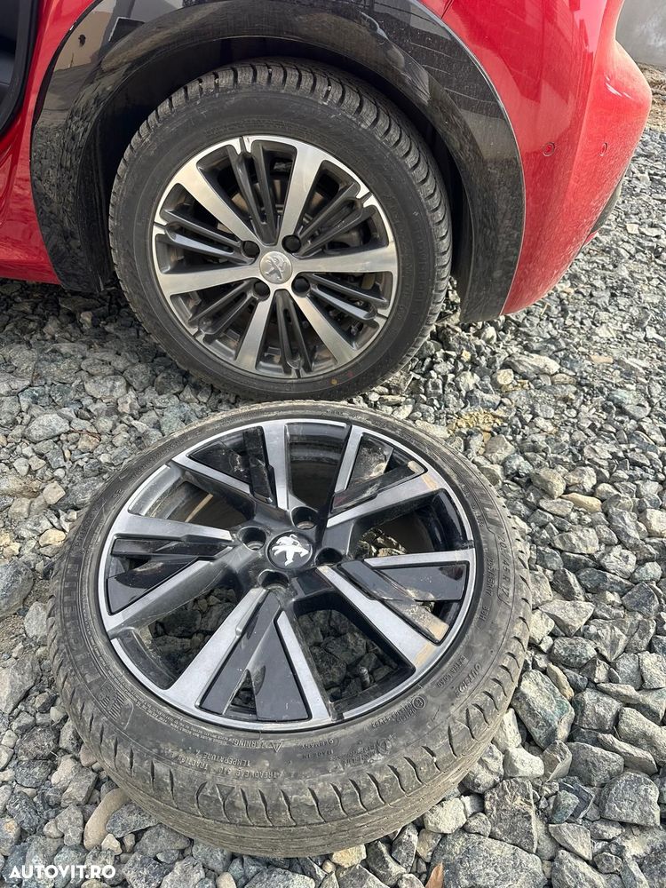 Peugeot 208 - 9
