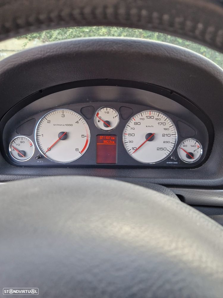 Peugeot 407 SW 1.6 HDi Navteq - 11