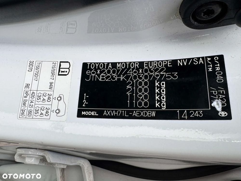 Toyota Camry 2.5 Hybrid Comfort CVT - 40