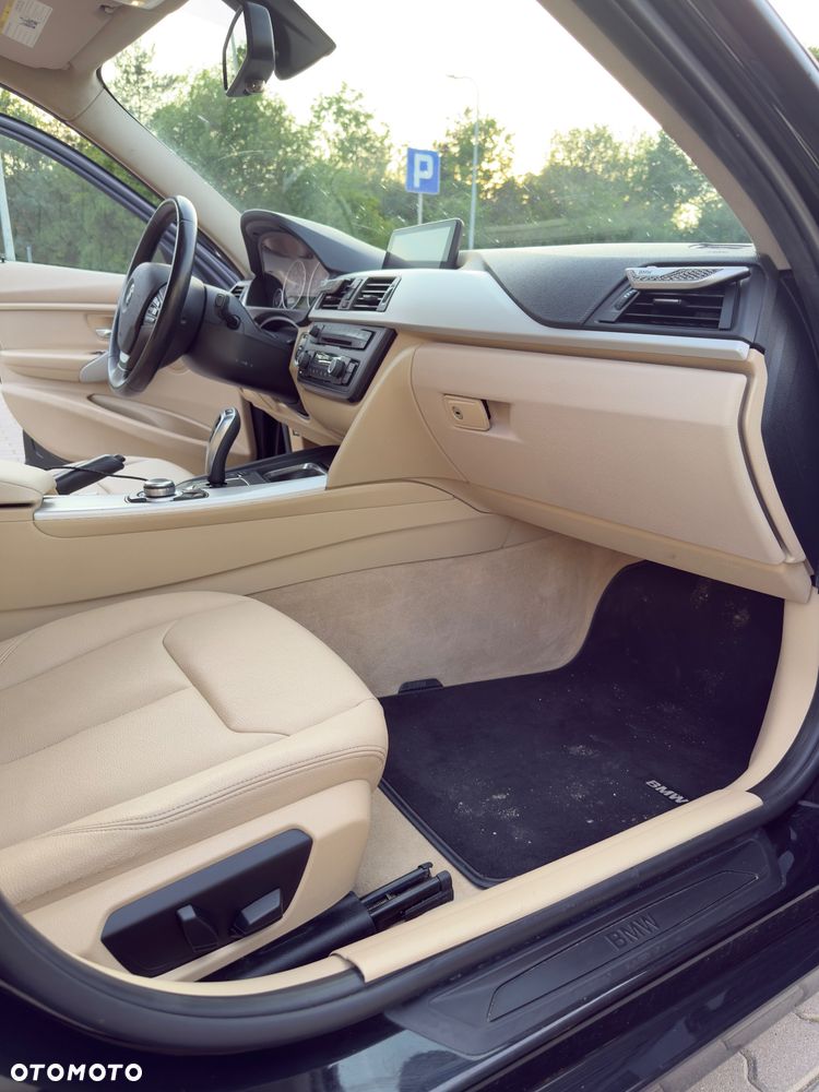 BMW Seria 3 328i xDrive Sport-Aut - 8