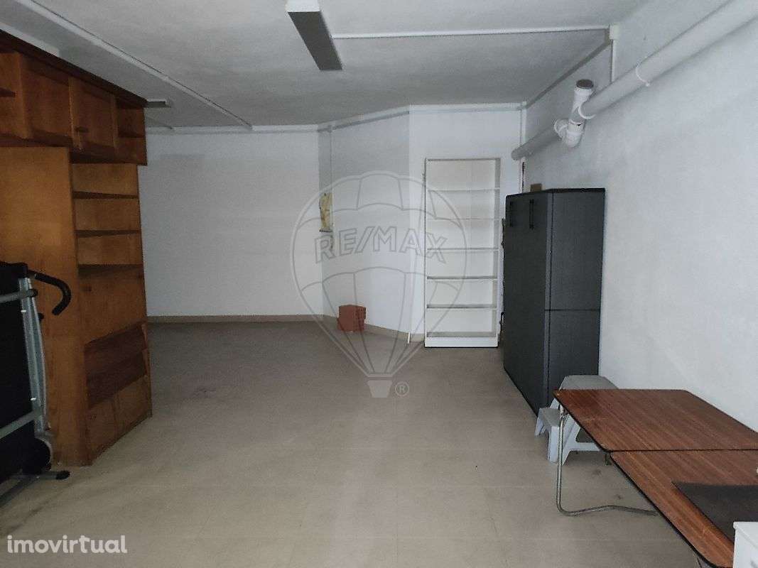 Garagem  para arrendamento - Grande imagem: 3/4