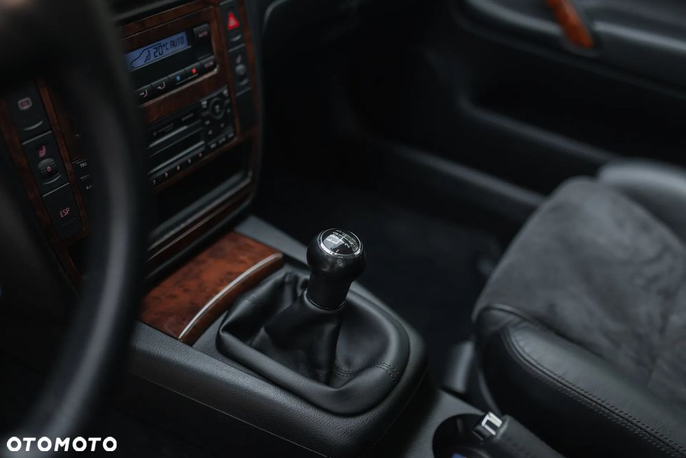 Volkswagen Passat 1.9 TDI - 16