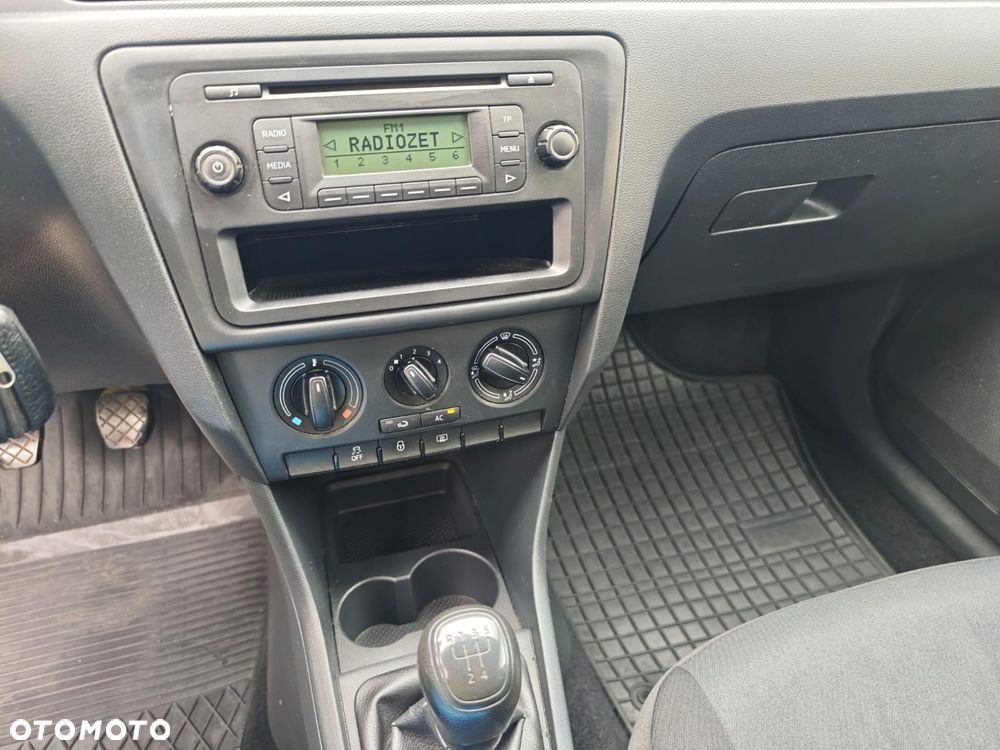 Skoda RAPID 1.2 Active - 10