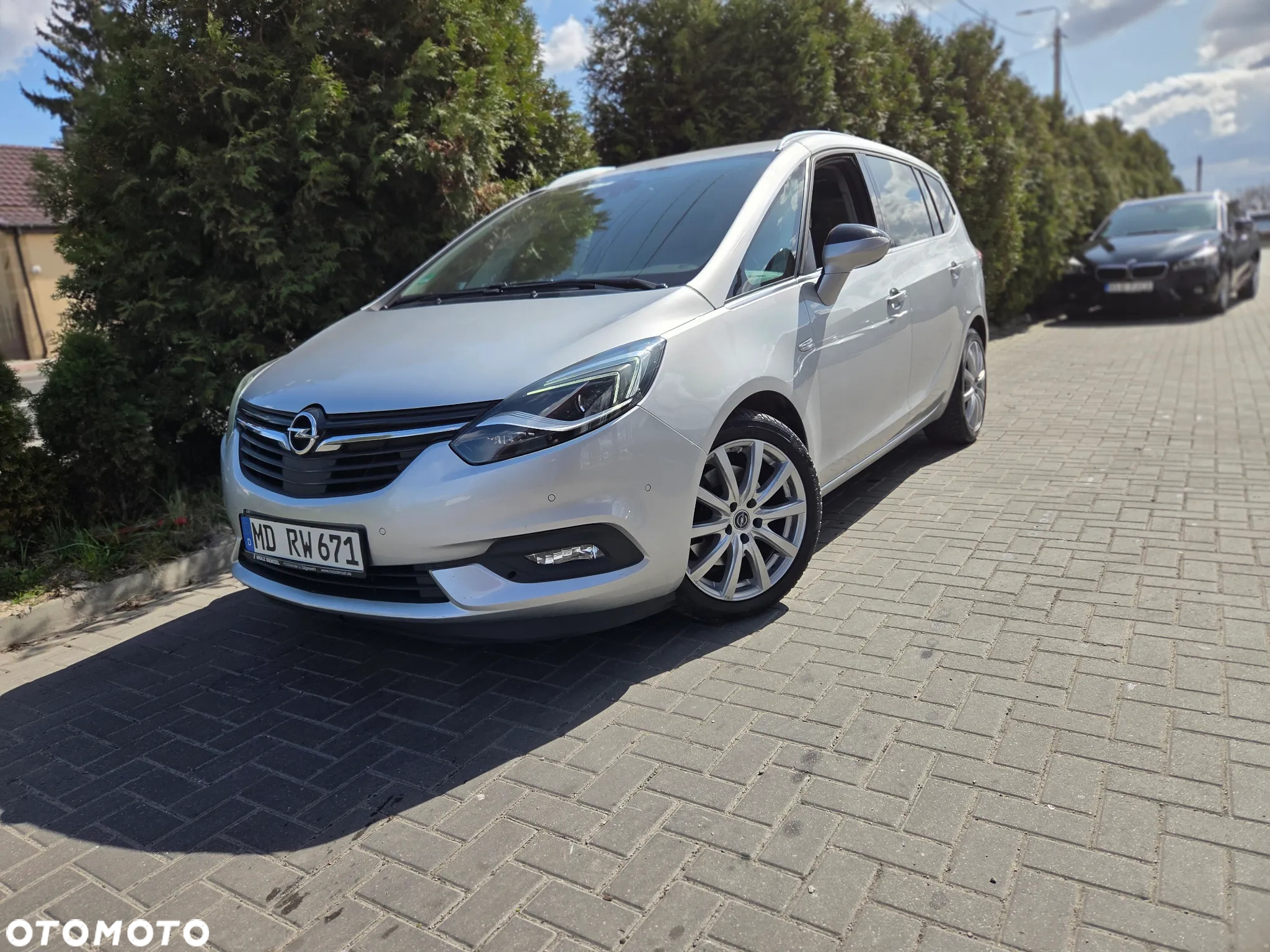 Opel Zafira 2.0 D (CDTI) Automatik Innovation - 2