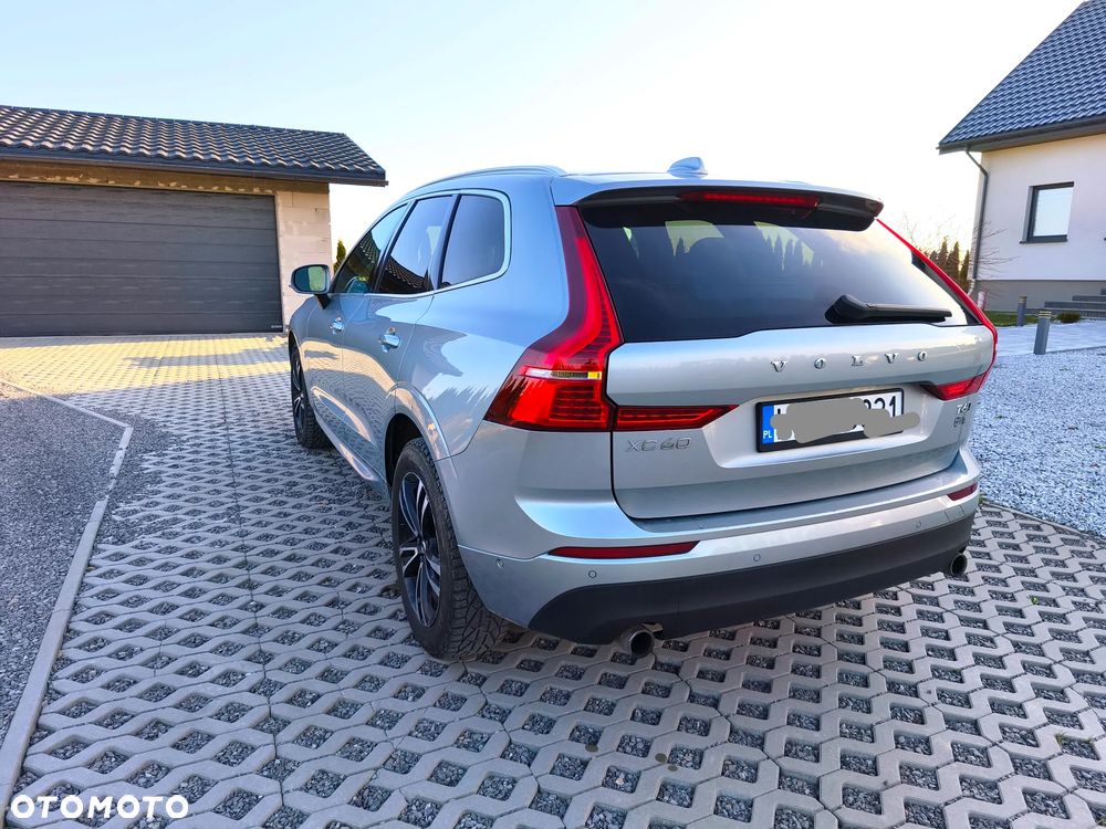 Volvo XC 60 T6 AWD Geartronic Momentum Pro - 4