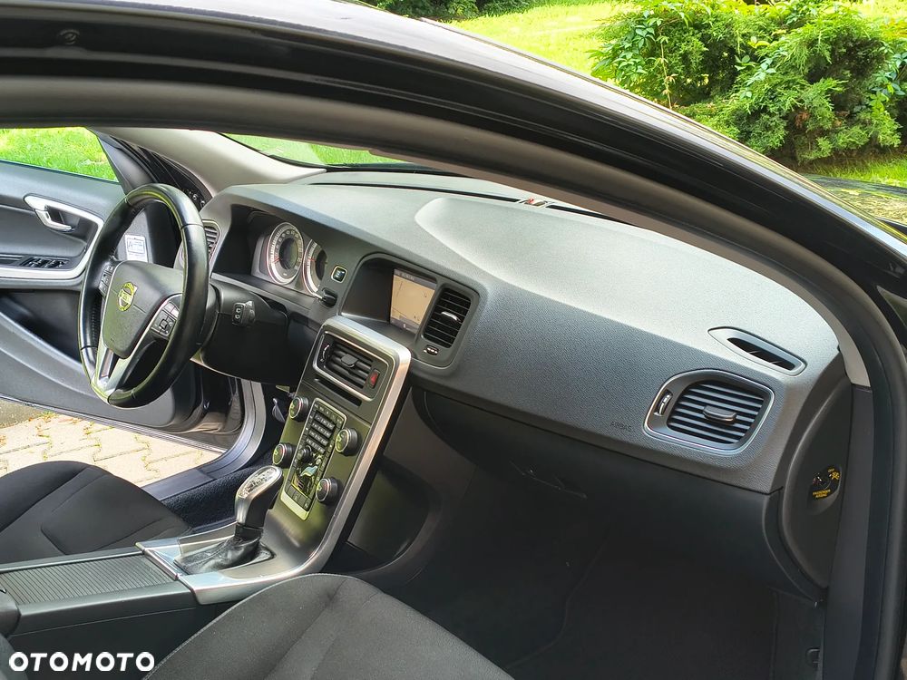 Volvo V60 - 36