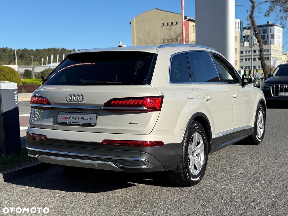 Audi Q7 - 10